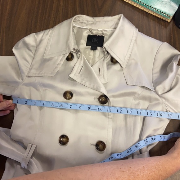 Gorgeous Banana Republic trench coat-small - Picture 16 of 16